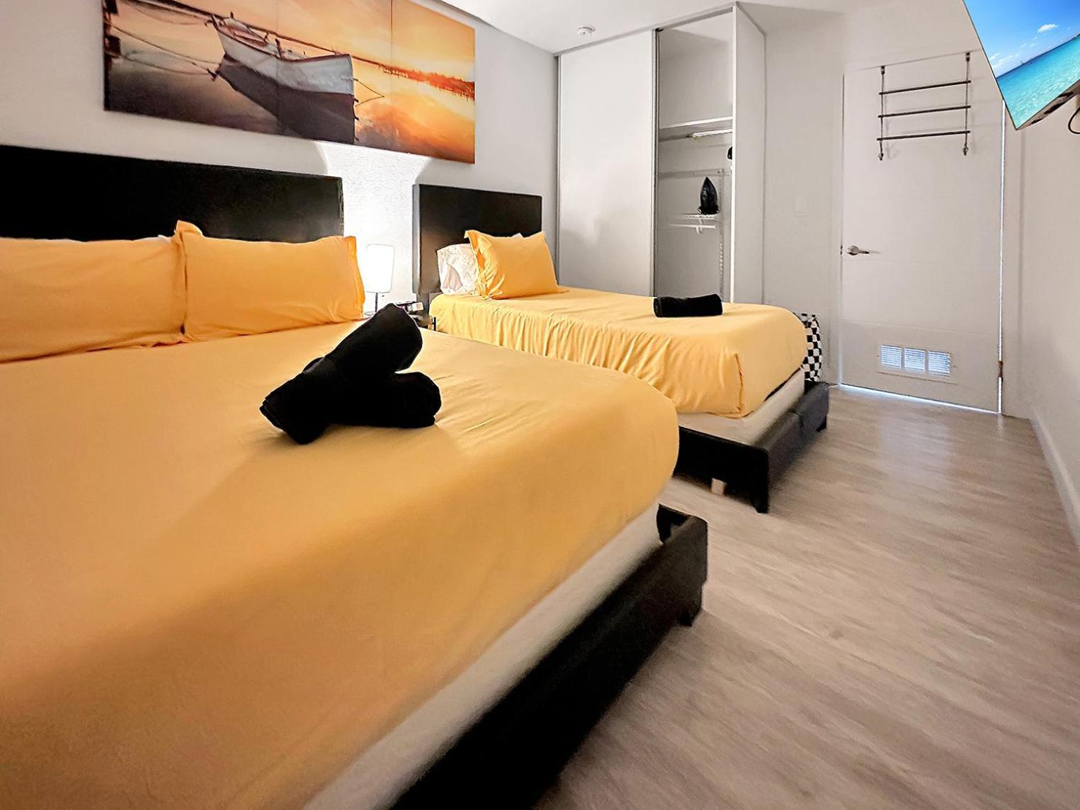 הומסטד Vacay Spot Experience Luna Sky! 65" Tv Bar, Bbq, Shower Massage Jets, Music, Go To Fl Keys מראה חיצוני תמונה