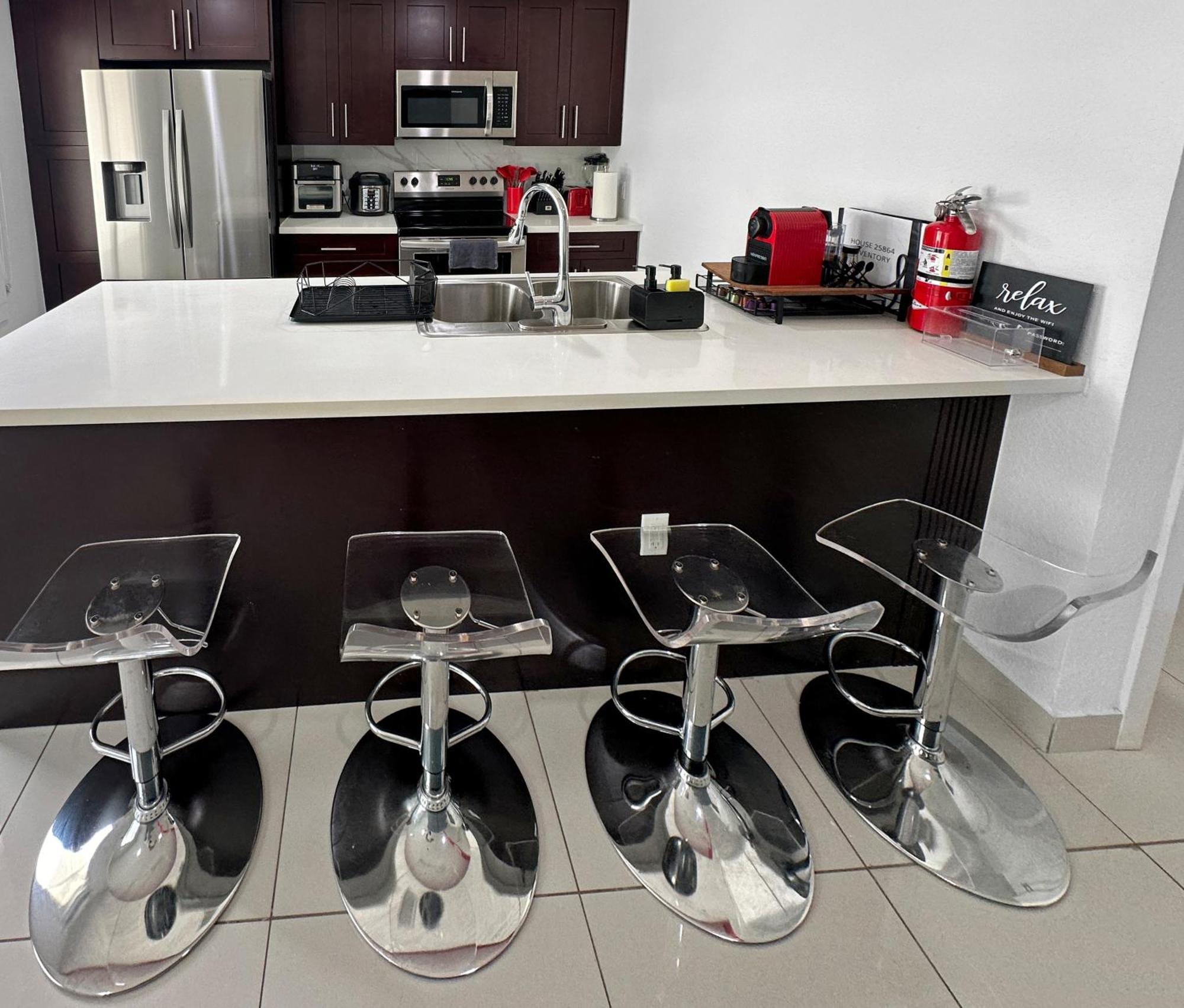 הומסטד Vacay Spot Experience Luna Sky! 65" Tv Bar, Bbq, Shower Massage Jets, Music, Go To Fl Keys מראה חיצוני תמונה