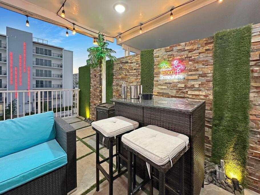 הומסטד Vacay Spot Experience Luna Sky! 65" Tv Bar, Bbq, Shower Massage Jets, Music, Go To Fl Keys מראה חיצוני תמונה